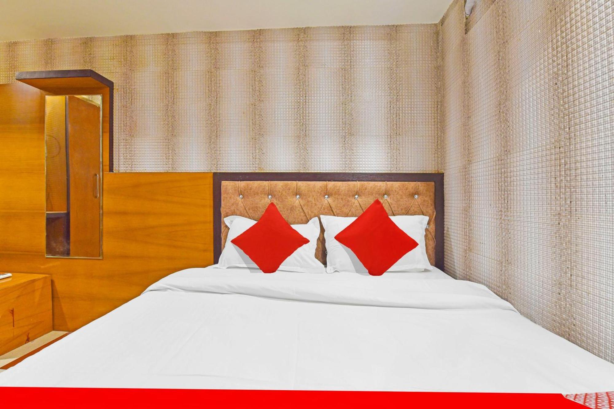Super Hotel O Parao Formerly Cozy Inn 阿杰梅尔 外观 照片